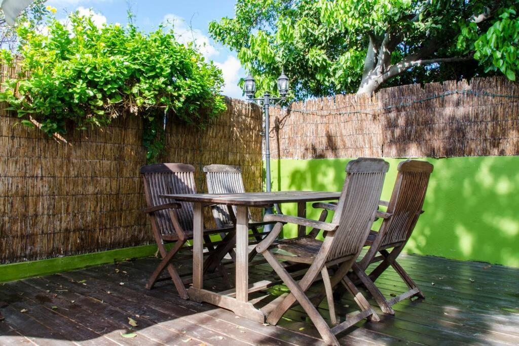 Studios With Beautiful Sea View Willemstad Exterior foto